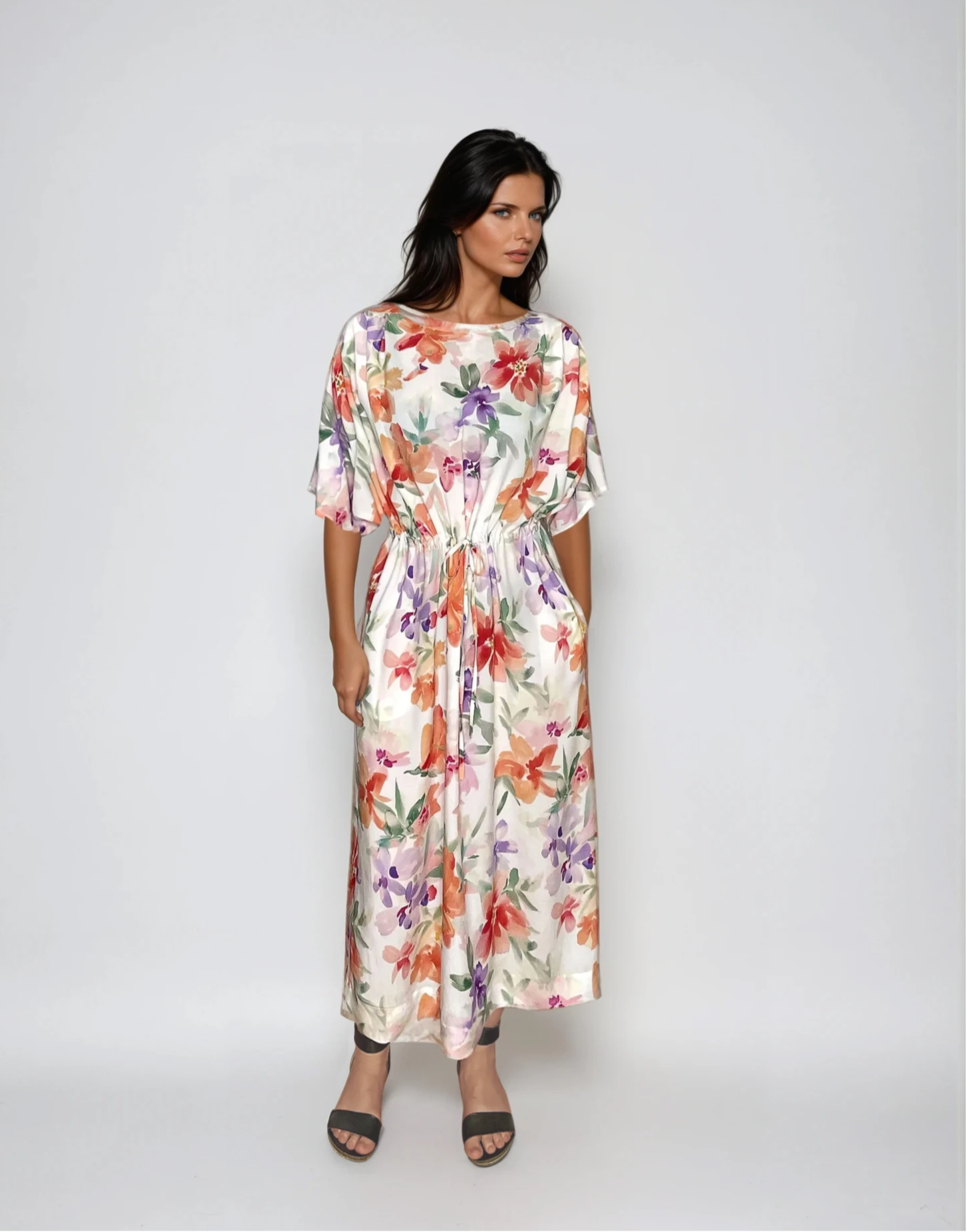 6779_DressMillie_EcoveroFlowersonWhite_nachhaltig_fair_Kopie-Natalia-StudioKopie_bb40944b-0705-4f35-8601-06b6f77876f5.png