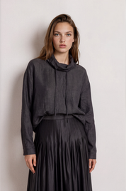 sportive Bluse mit Stehkragen aus Tencel™ in black denim