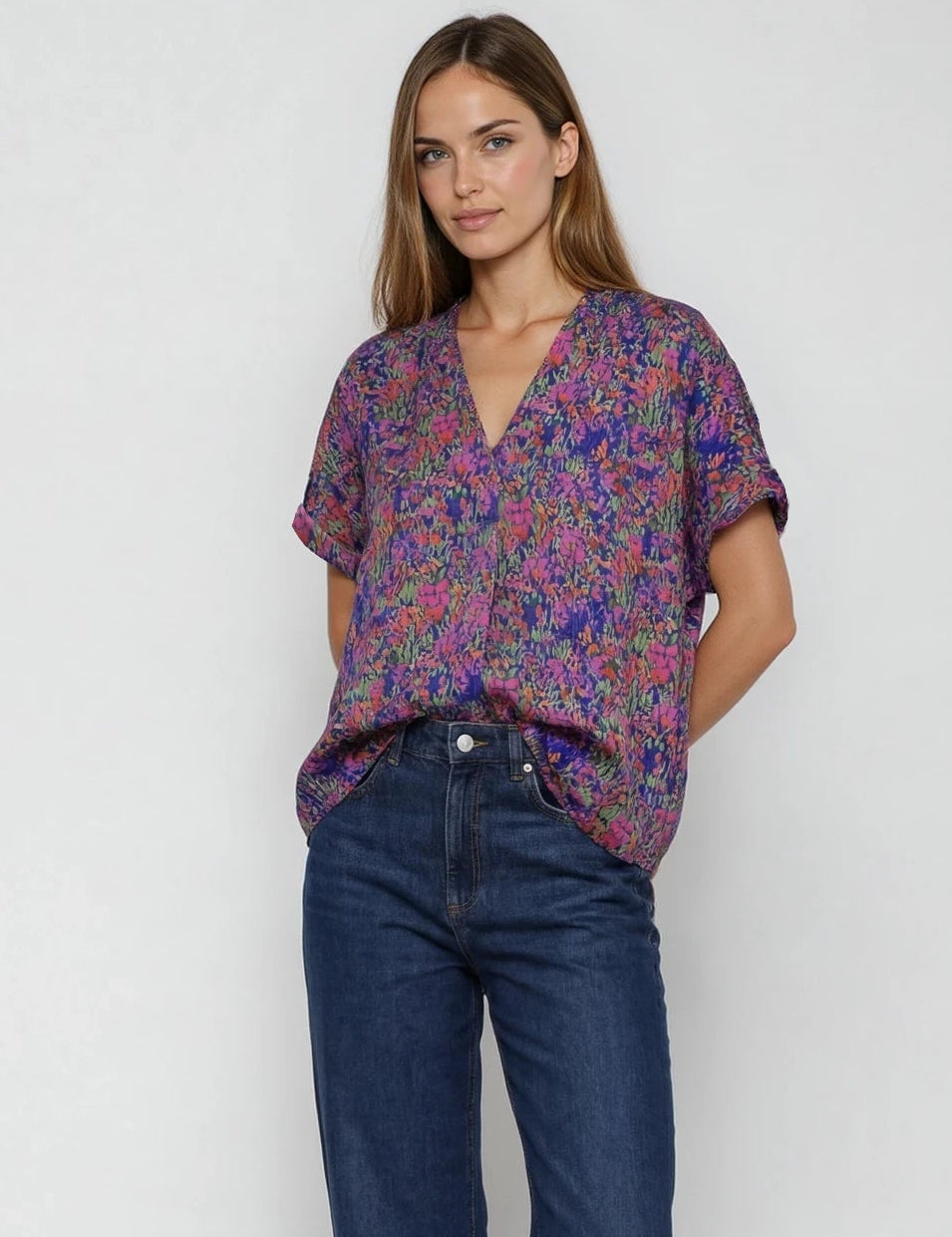 Bluse_Sami_Ecovero_Viscose_mille_fleurs_handmade_in_germany_women_footwear_3_front-Nora-Studio.webp