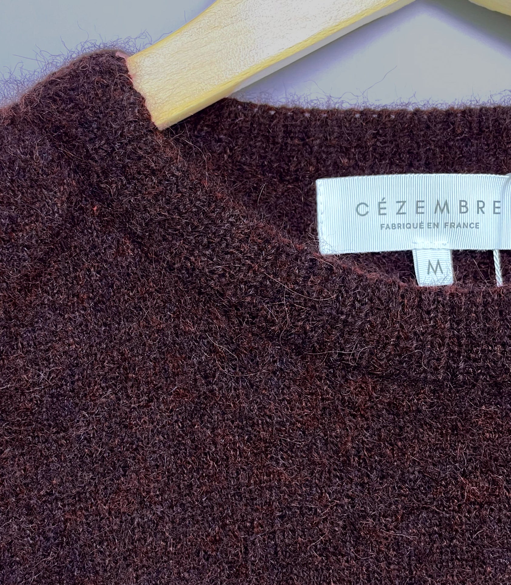 Cezembre_Annette_burgundy_closeup.webp