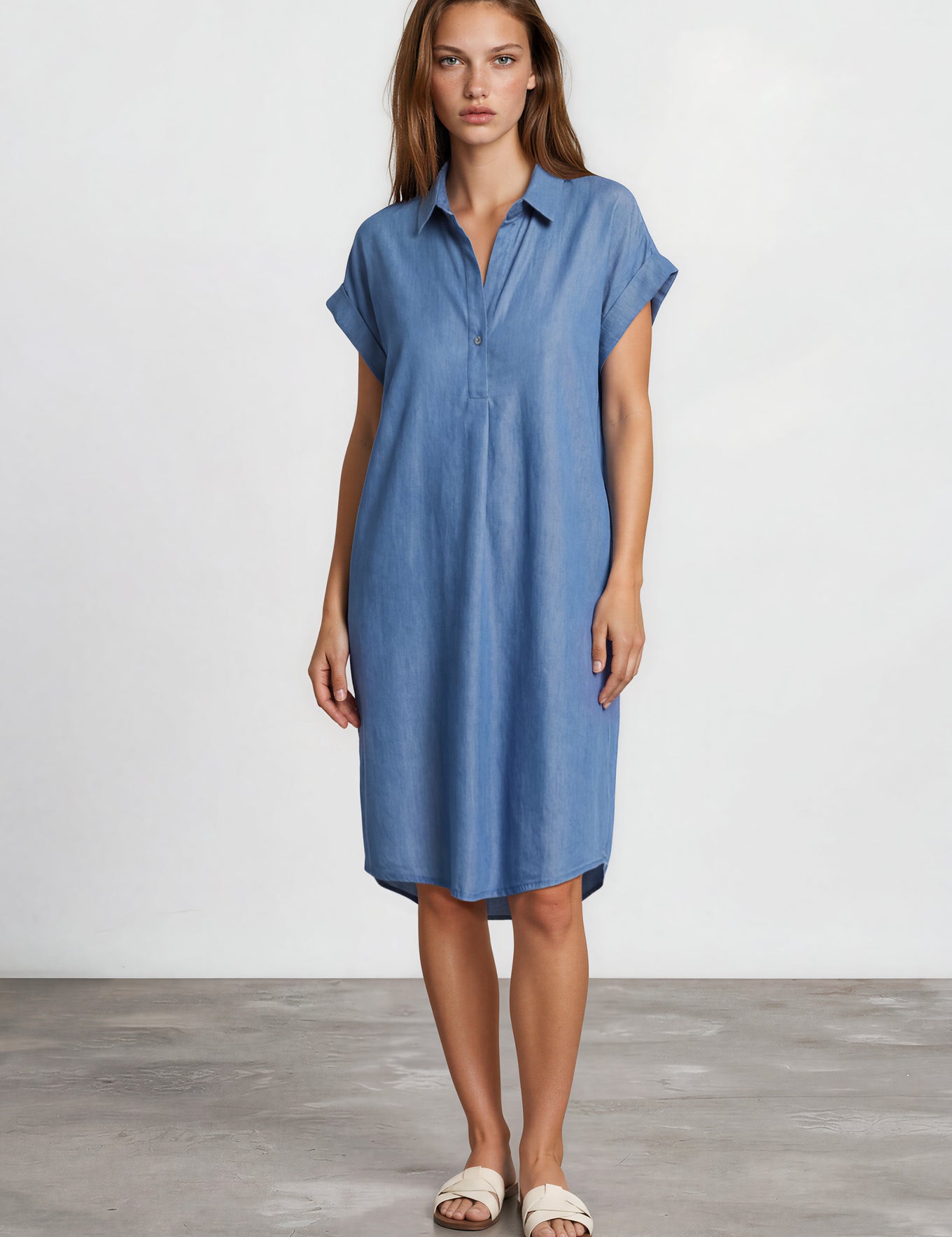 DressSaragroen_easyshirtdresswithpleatinfront_lyocellbluedenim_Harper_front.webp