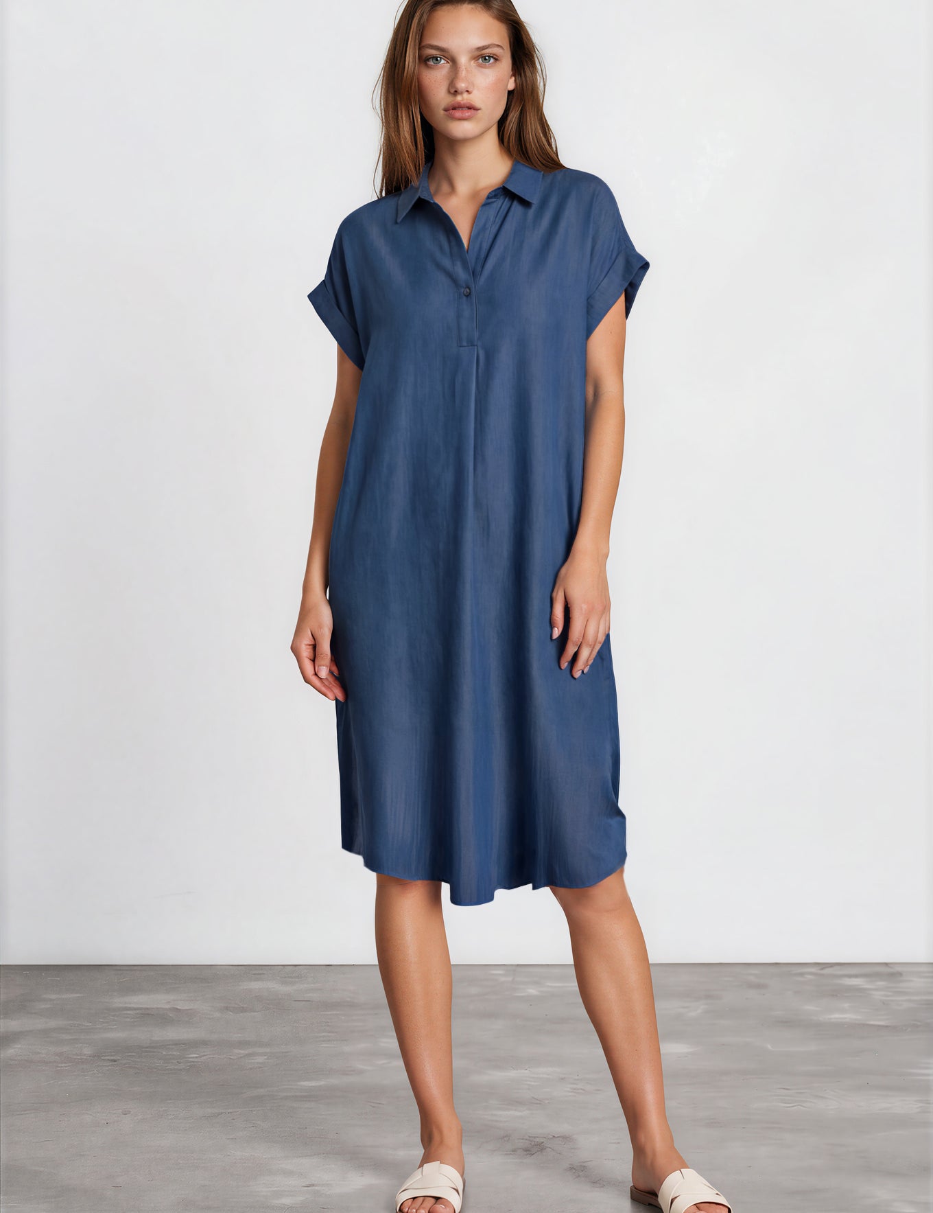 DressSaragroen_easyshirtdresswithpleatinfront_lyocelldarkdenim-HarperKopie.webp