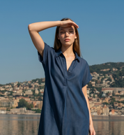 Kurzarmkleid aus Tencel™ in dark denim