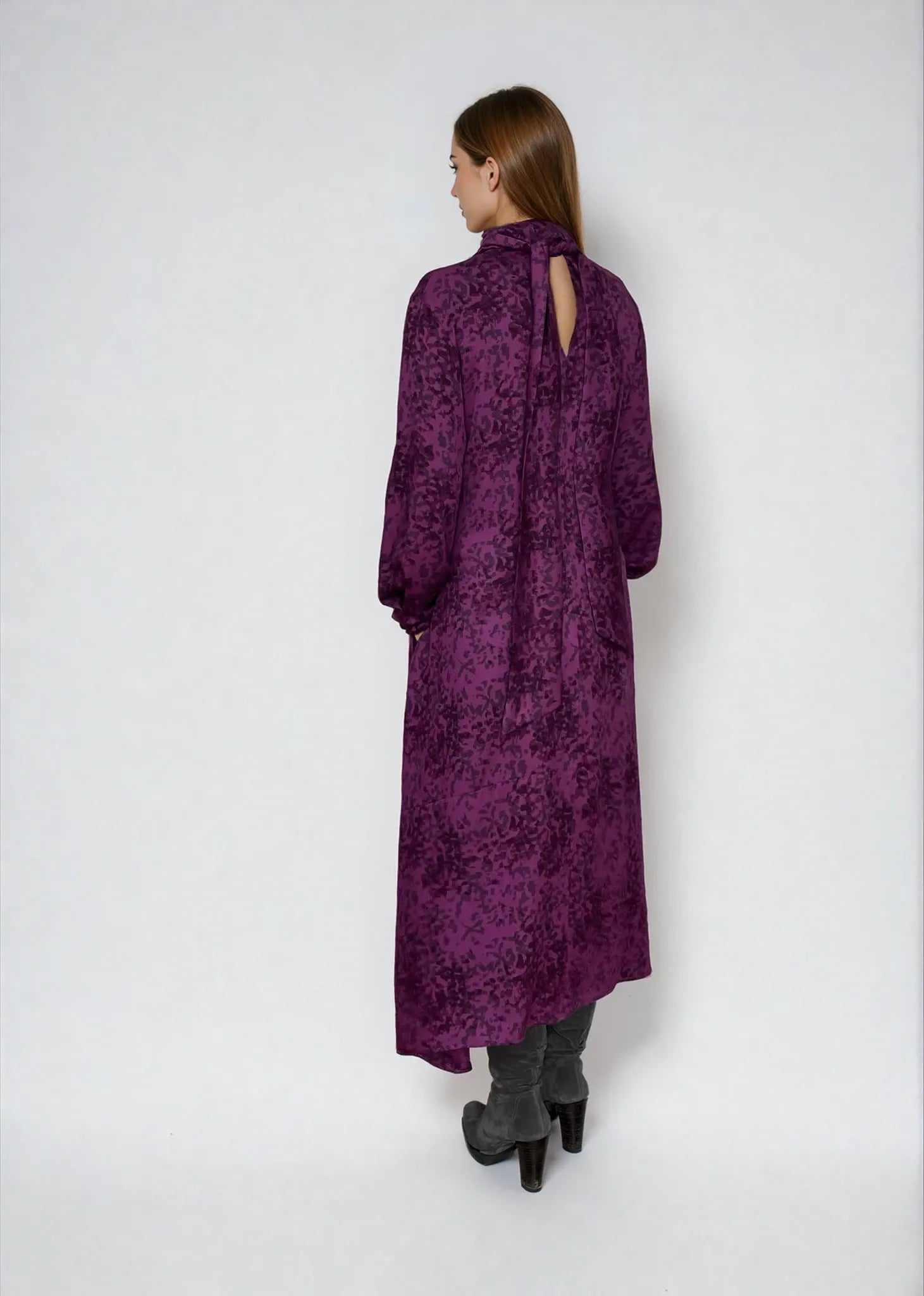 fließendes Kleid mit Schluppe - Farbe iris