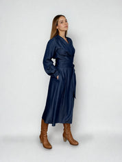 Wickelkleid aus fließendem Tencel™ in dark denim
