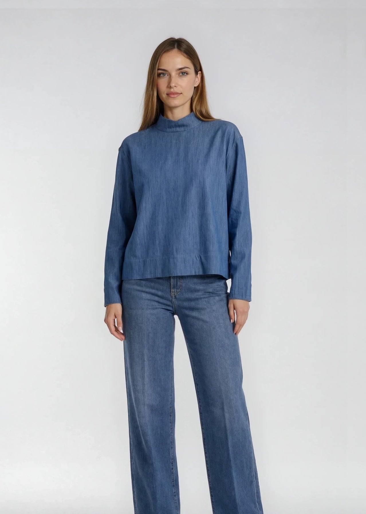 minimalistische Bluse mit Stehkragen - blue denim