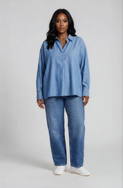 oversized Hemdbluse in blue denim