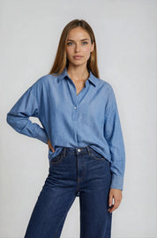 oversized Hemdbluse in blue denim