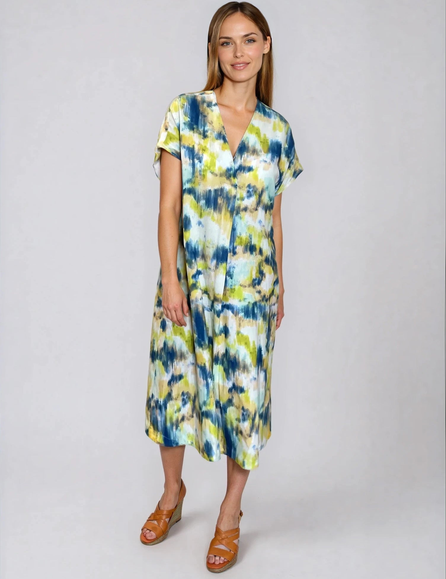 IMG_4072_Masiralinendress_casual_sustainable_reworked04.2026-Nora-Studio_2_Kopie.webp
