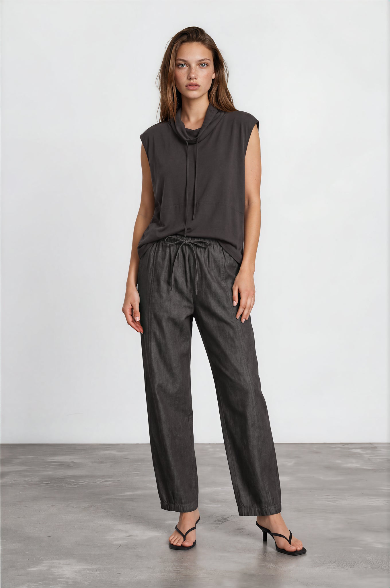 sportive Bluse aus Ecovero™ - black