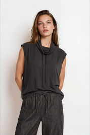sporty blouse with stand-up collar - white