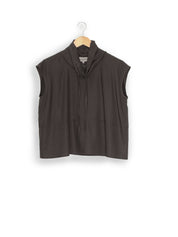 sporty blouse with stand-up collar - white