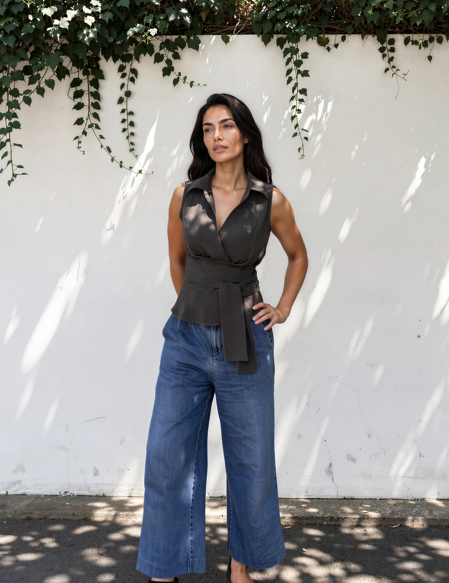 IMG_8276_Blouse_Vivi_sustainable_wrap_style_with_pleated_front_linen_mix_feminine.png