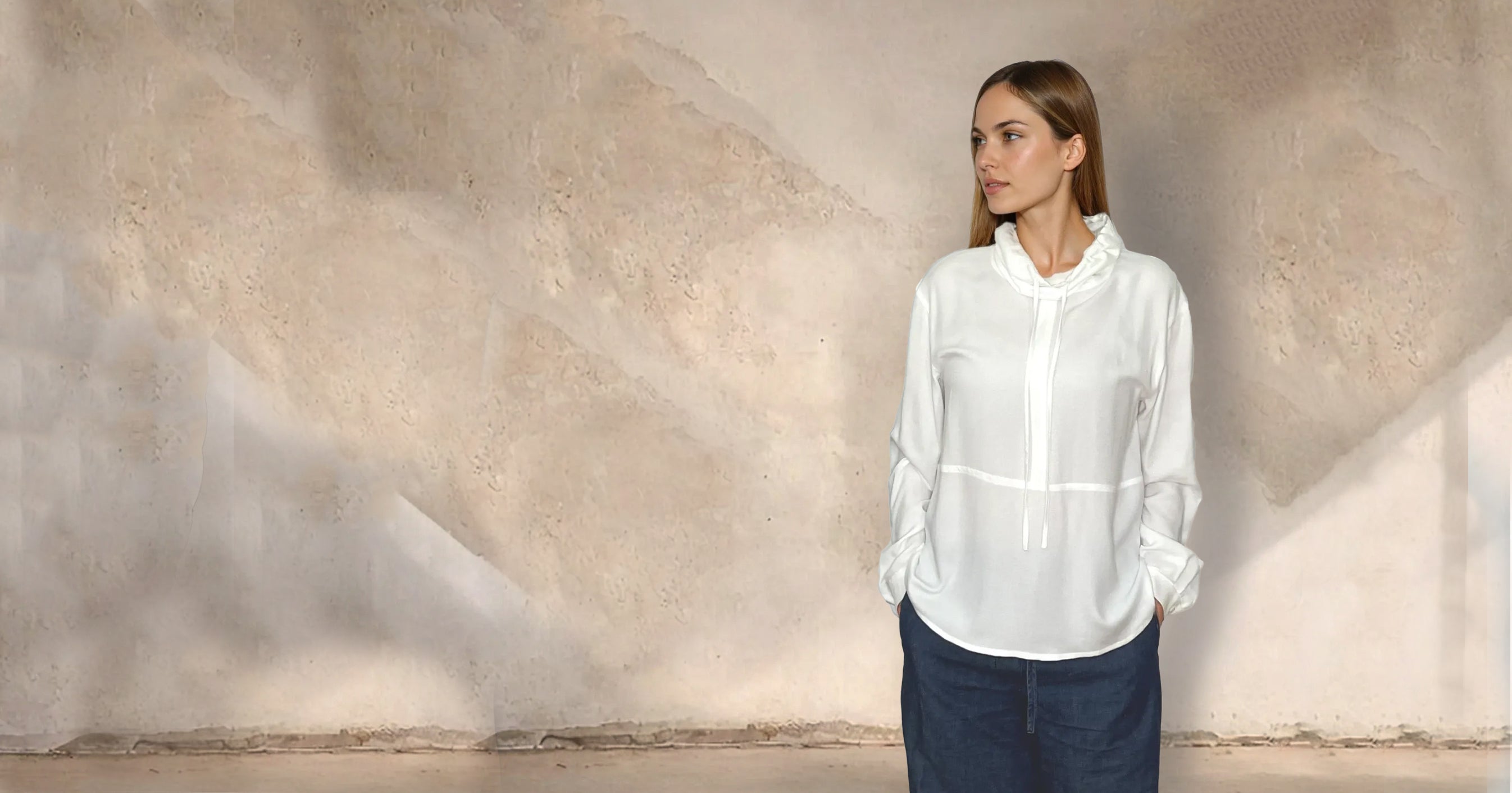 IMG_9779_nebenan.de_long_sleeve_casual_blouse_with_sportive_elements_and_binding_viscose_crepe_deadstock_sustainable-Nora-Studio_Kopie.jpg