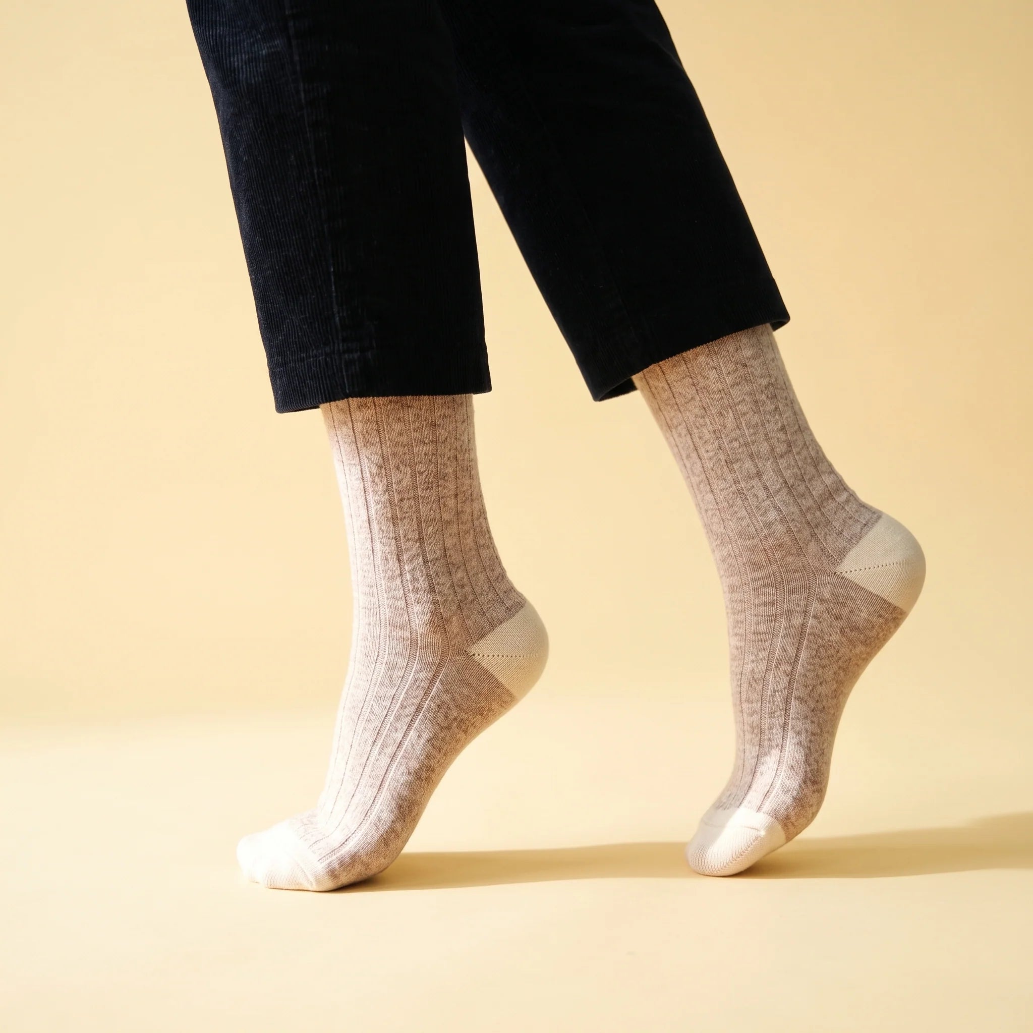 KLUE_BANDS_MERINO_WOOLSOCKS_KLWMNBWSCKBURSKY_LABEL_BD_X.webp