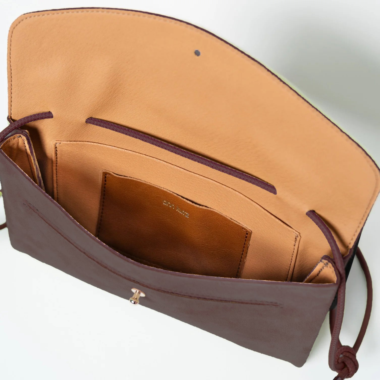 Cute Clutch - suede burgundy